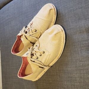 Toms shoes, men's size 10.5